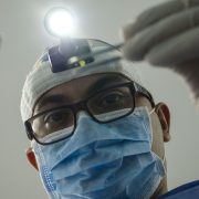 salariile asistentilor medicali: un ghid practic